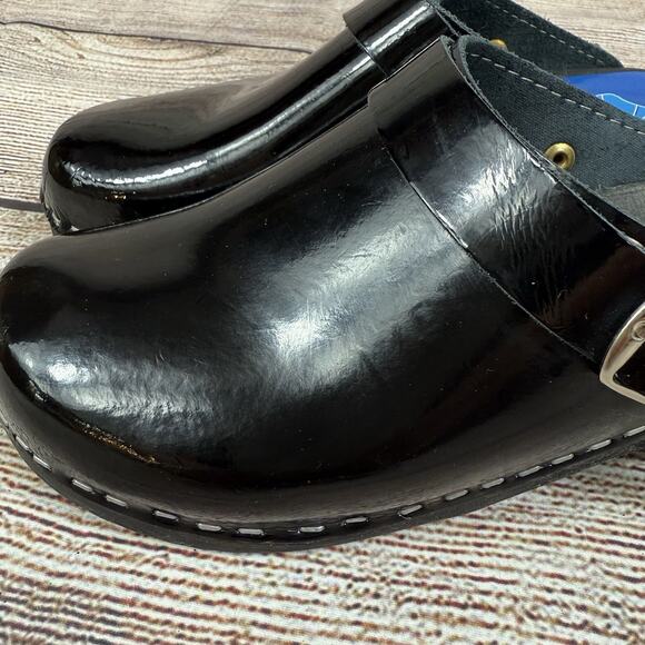 Torpatoffeln Black Patent Leather Cape Clogs Mules Size 36 (5.5/6) Wooden Heel - Picture 2 of 16